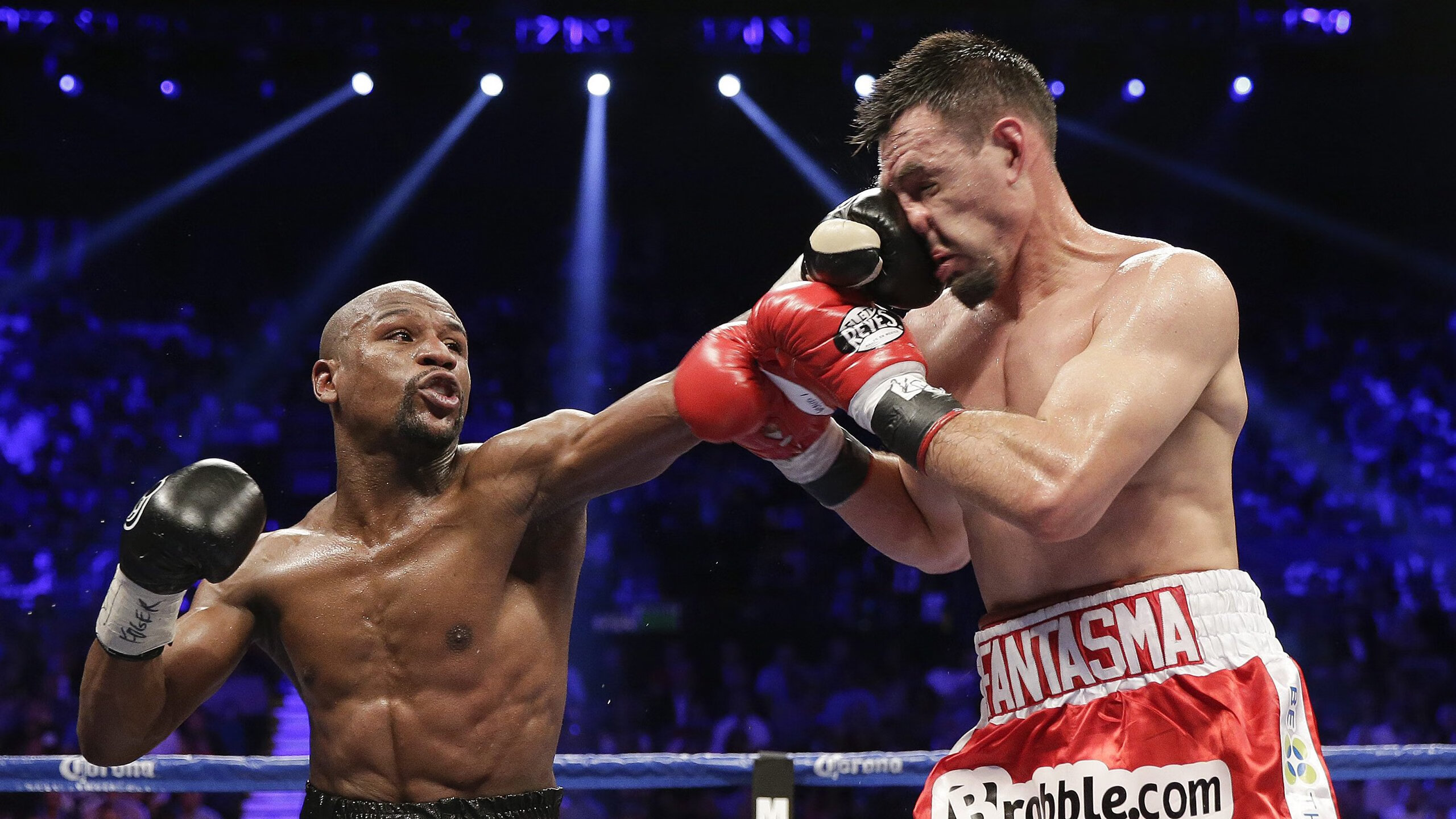 西班牙队在欧洲杯四分之一决赛中以2比1战胜法国队，晋级决赛，西班牙 法国 欧洲杯